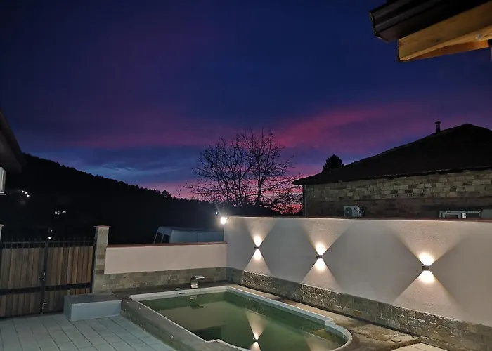 алтъна Villa Kalofer